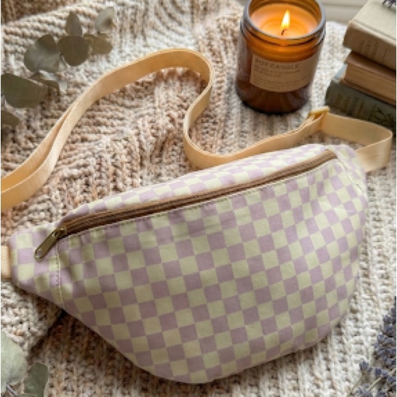 NWT Yellow Checkered Fanny Pack
Danish Pastel Aesthetic Bum Bag - Picture 6 of 8